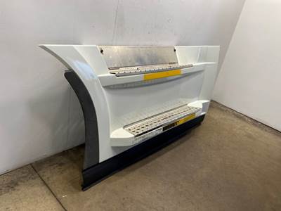 Used Freightliner Cascadia 126 LH Front Fairing