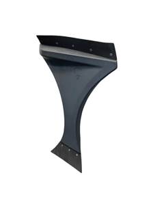 Used Freightliner Cascadia 126 LH Center Tandem Fairing