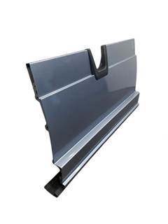 Used Freightliner Cascadia 126 RH Center Fairing