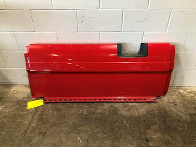 Used Freightliner Cascadia RH Center Fairing