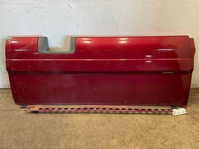 Used Freightliner Cascadia LH Center Fairing