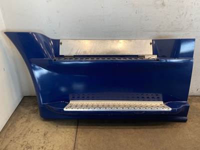 Used Freightliner Cascadia LH Front Step Fairing