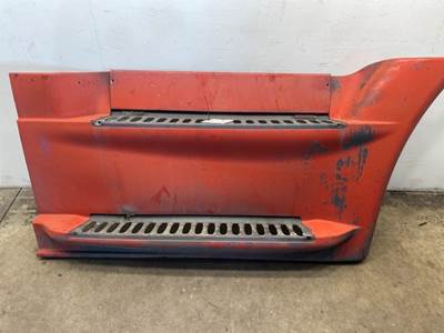 Used Freightliner Cascadia RH Front Fairing