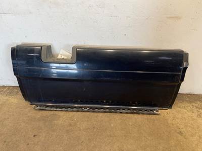 Used Freightliner Cascadia LH Center Fairing