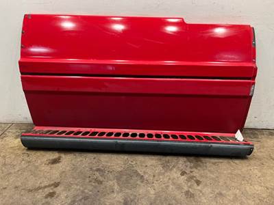 Used Freightliner CST 120 LH Center Fairing