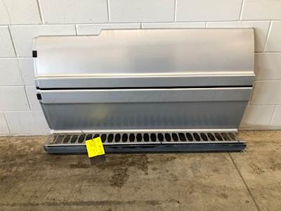 Used Freightliner Century Class Passenger Side Center Fairing