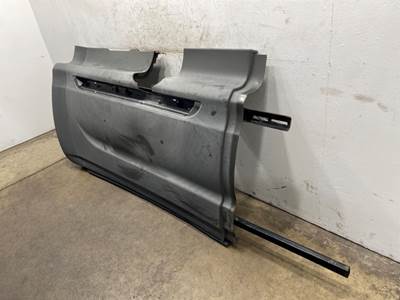 Used International Prostar RH Center Fairing