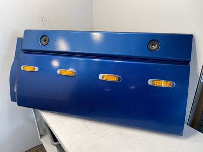 Used Kenworth T600 LH Center Fairing