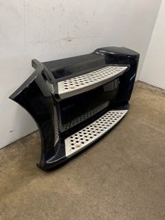 Used Kenworth T680 LH Front Fairing