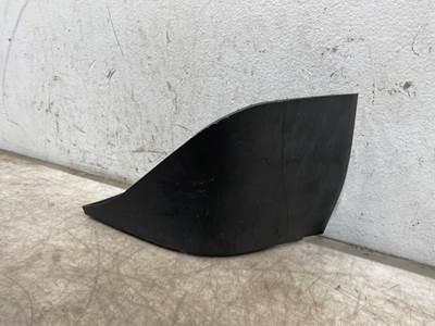 Used Kenworth T680 Fairing Sleeper Corner (LH)