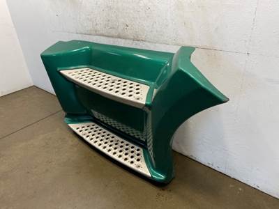 Used Kenworth T680 RH Front Fairing