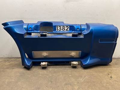 Used Peterbilt 387 LH Front Step Fairing