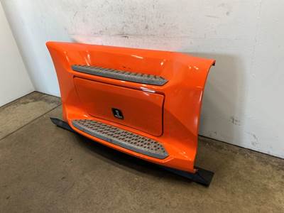 Used Peterbilt 579 LH Front Fairing