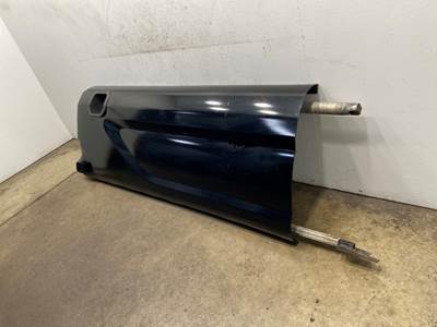 Used Peterbilt 579 LH Center Fairing