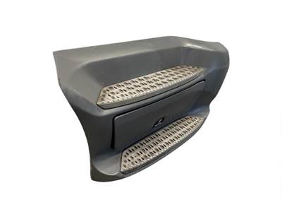 Used Peterbilt 579 LH Front Fairing