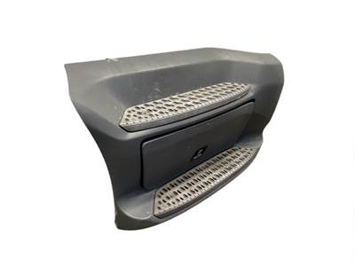 Used Peterbilt 579 LH Front Fairing