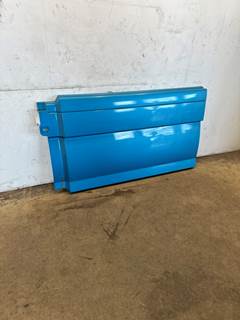 Used Volvo VNL Gen 2 LH Center Fairing