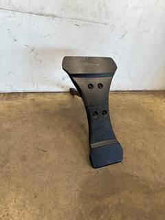 Used Volvo VNL Gen 2 LH Tandem Fairing