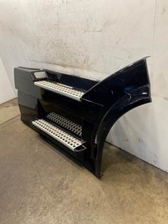 Used Volvo VNL Gen 2 RH Front Step Fairing
