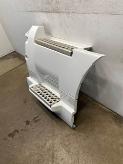 Used Volvo VNL Gen 3 LH Rear Fairing