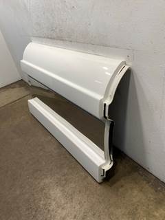 Used Western Star 5700 RH Center Fairing