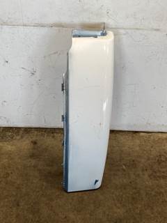 Used Freightliner Cascadia 113 RH Fender Extension