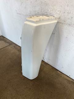 Used Freightliner Cascadia 125 RH Fender Extension