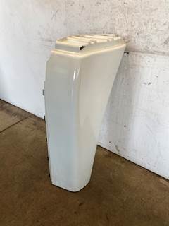 Used Freightliner Cascadia 125 RH Fender Extension