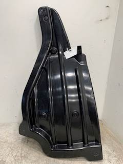 Used Freightliner Cascadia RH Inner Fender