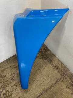 Used Freightliner Century Class 120 RH Fender Extension