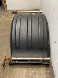 Used Freightliner Columbia LH 1/2 Fender