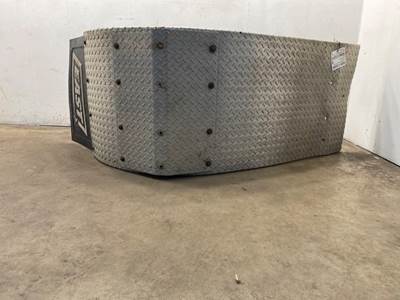 Used International 9100i LH Rear 1/2 Fender