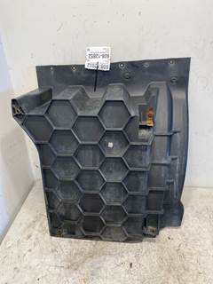 Used Kenworth T680 RH Quarter Fender