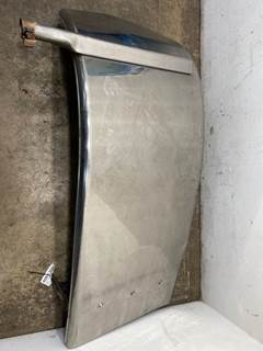 Used Kenworth T680 RH 1/2 Fender