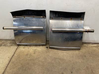 Used Kenworth T680 1/4 Fender Set