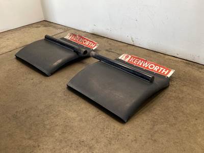 Used Kenworth T680 Set, 1/4 Fender