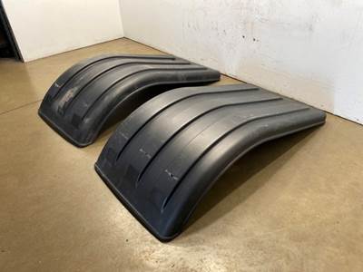 Used Peterbilt 378 SET, 1/2 Fender