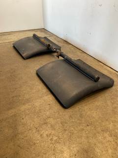 Used Peterbilt 386 Set, 1/4 Fender