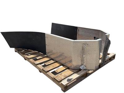Used Peterbilt 567 SET, Full Tandem Fenders