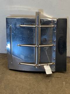 Used Peterbilt 587 LH 1/4 Fender