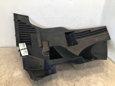 Used Volvo VNL RH Front Inner Fender