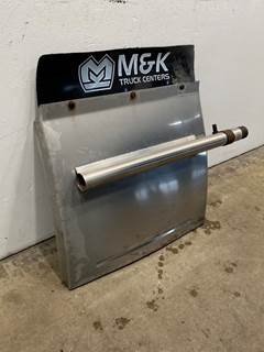 Used Volvo VNL Gen 3 RH 1/4 Fender