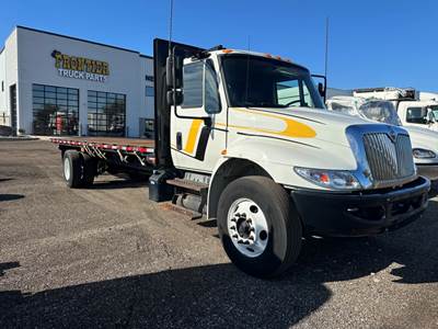 International 4300 Flatbed Truck