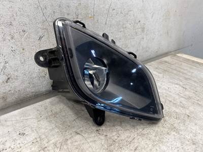 Used Freightliner Cascadia 126 RH Fog Light