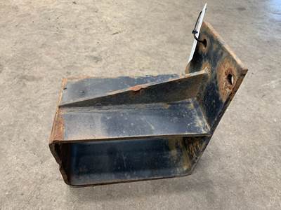 Used Mack RD Series RH Bumper Mount