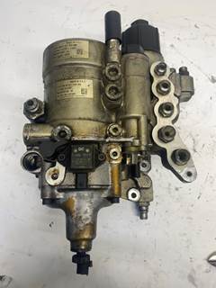 Used Detroit Diesel DD13 Fuel Filter Housing