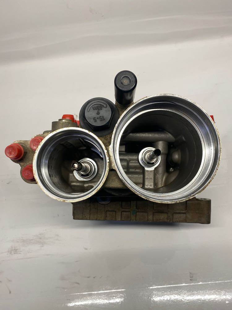 Used Detroit Diesel DD15 Fuel Filter Housing For Sale Dorr, MI