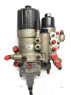 Used Detroit Diesel DD15 Fuel Filter Housing