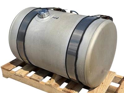 Used Freightliner Cascadia 113 RH Fuel Tank