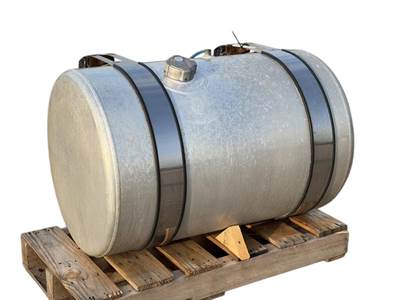 Used Freightliner Cascadia 113 RH Fuel Tank